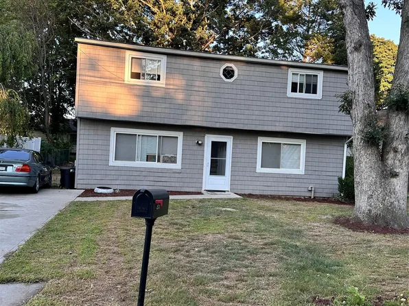 55 S 31st St, Wyandanch, NY 11798