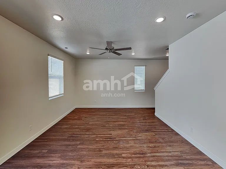 8964 S John Annie Ln — Photo 6