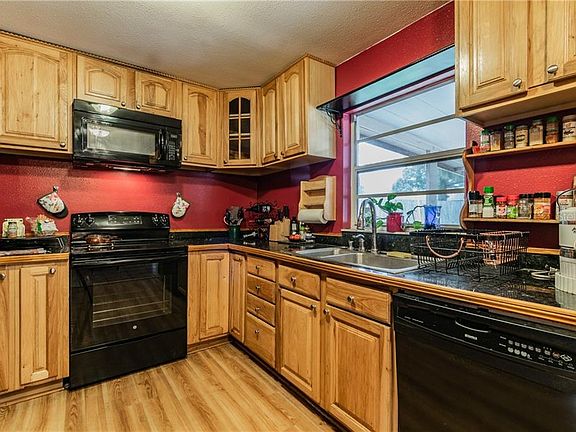 5th image of 14107 Lonewood Pl