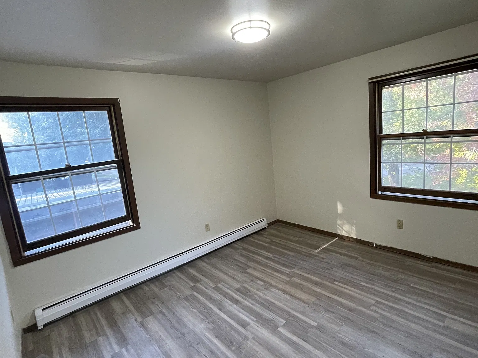 545 Prospect Cir — Photo 4