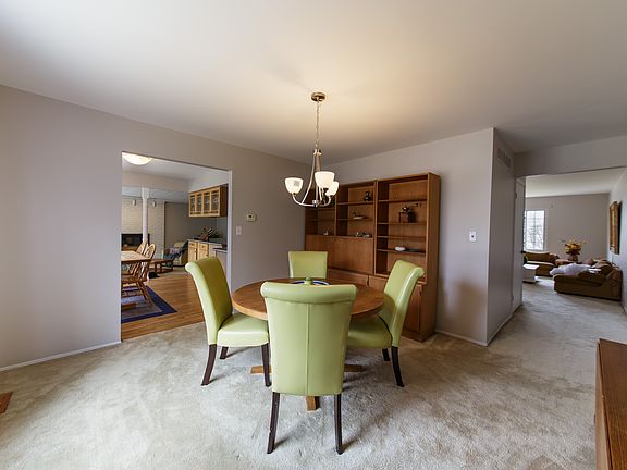 4th image of 1512 Aberdeen Pl APT 44-1