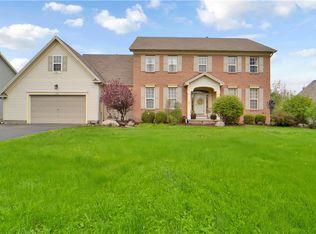 100 Barclay Ct, Rochester, NY 14612