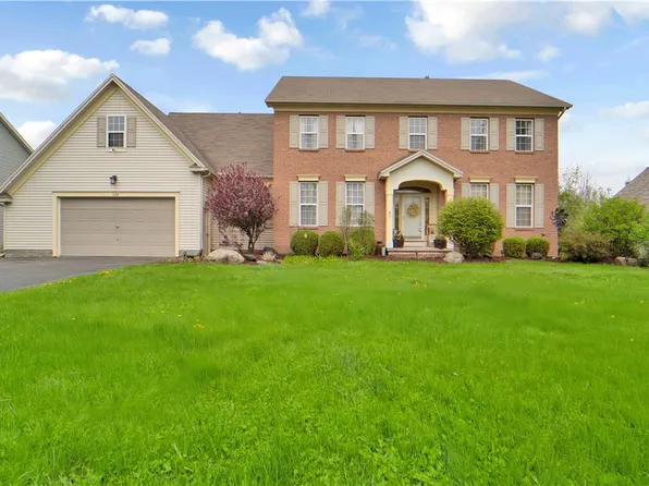 100 Barclay Ct, Rochester, NY 14612