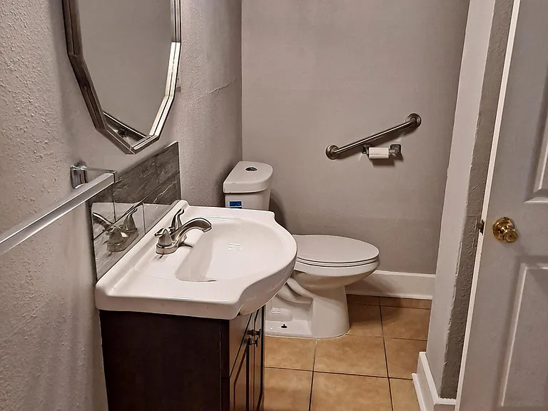 244 Princeton Ave #3 — Photo 14