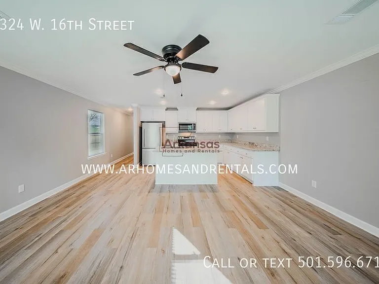 2324 W 16th St — Photo 3