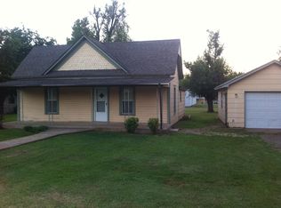 255 S Maple St, Oologah, OK 74053