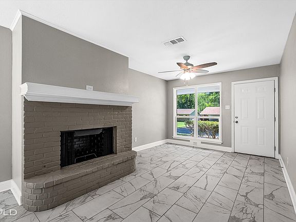 5th image of 8932 Torento Ln