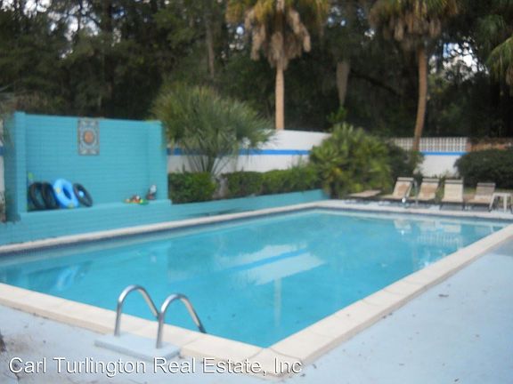 2nd image of 708 NW 10th Ave APT A