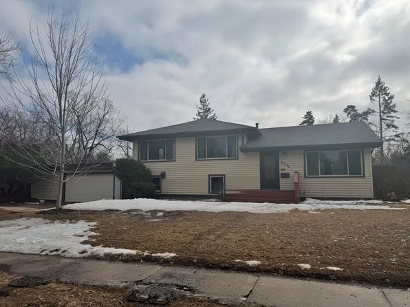 2331 W 110th St, Bloomington, MN 55431