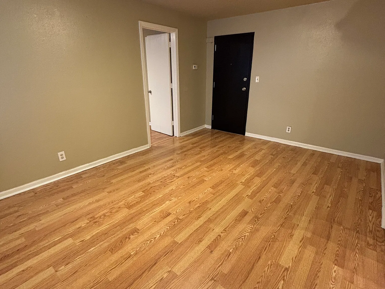 1 bed, 500 sqft, $725 — Photo 2