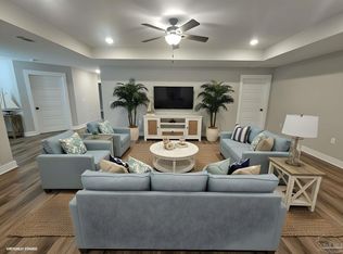 3123 Lynn Dr, Navarre, FL 32566