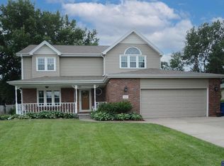 3009 Alamosa Dr, Lincoln, NE 68516