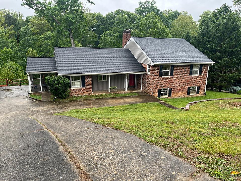 1st image of 3627 E Woodside Ave
