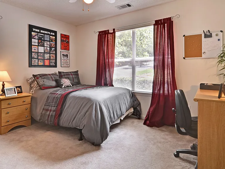 The Townhomes at River Club — Photo 15