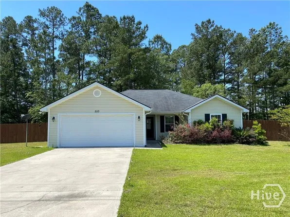 253 Hendrix St NE, Ludowici, GA 31316