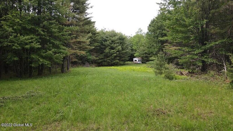 4th image of 551 Fayville Road