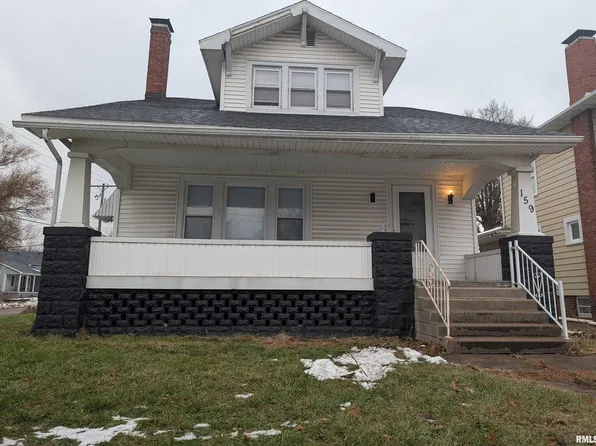 159 W Locust St, Canton, IL 61520