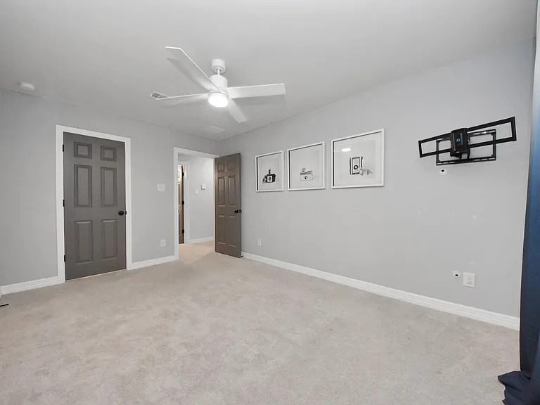 108 Summer Pool Ct — Photo 44