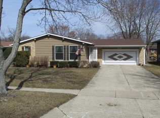 627 S 7th Blvd, Dundee, IL 60118