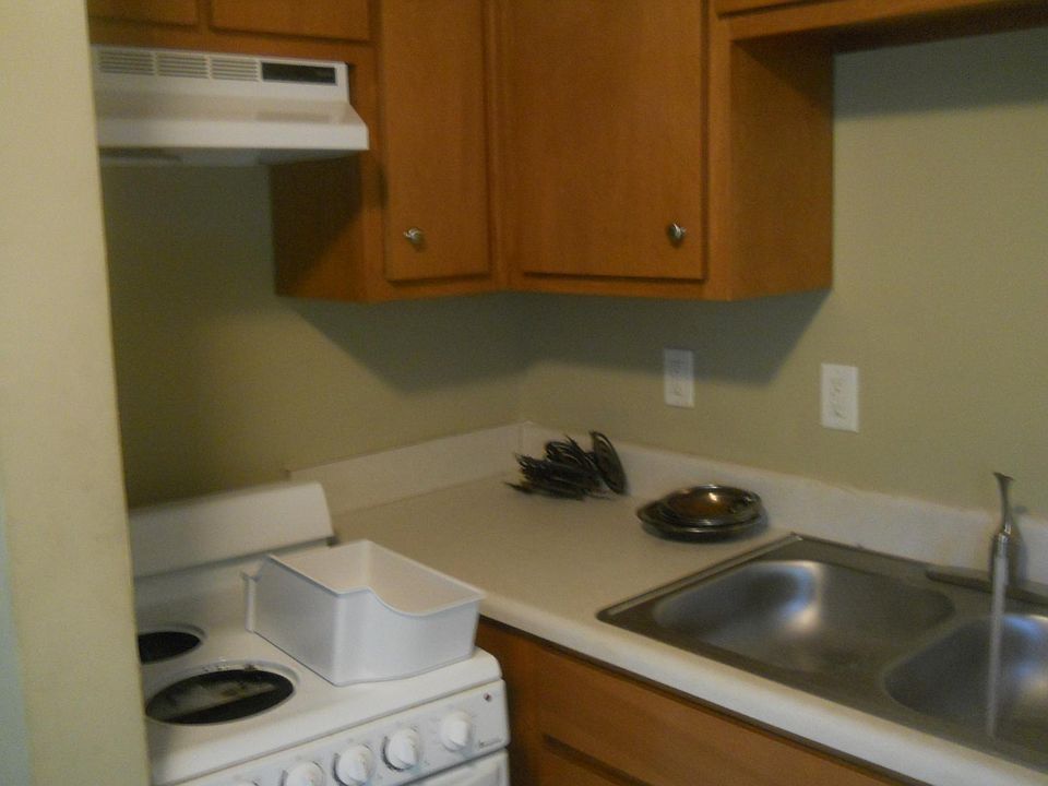 2nd image of 543 3rd Ave APT 102