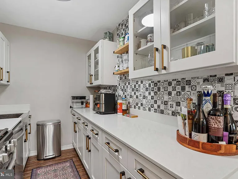 1200 S Arlington Ridge Rd #314 — Photo 5