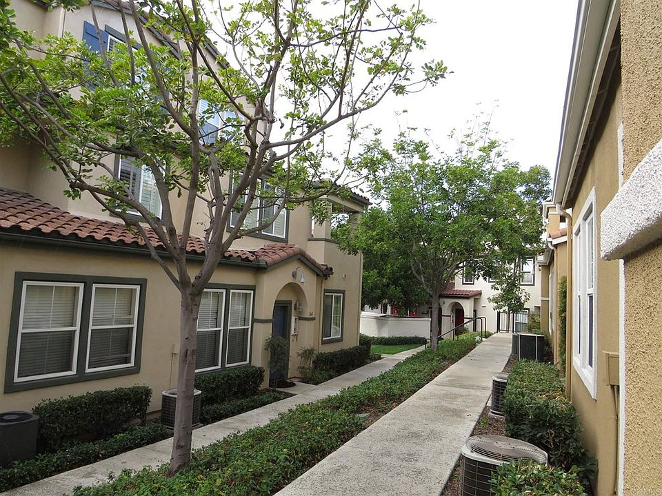 1st image of 1695 Paseo Aurora