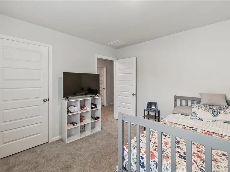 214 Ellie Way — Photo 23
