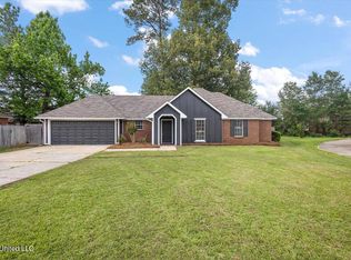 105 Hunters Oak Pl, Brandon, MS 39047