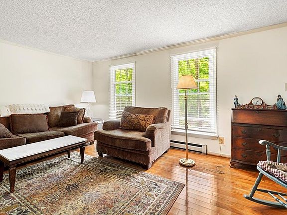4th image of 1290 Sherwood Dr