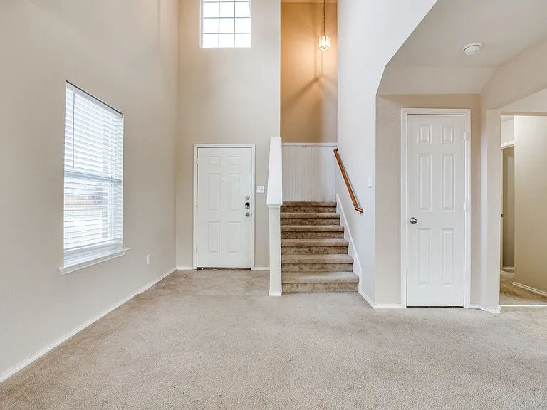 2725 Marsha Ln — Photo 9