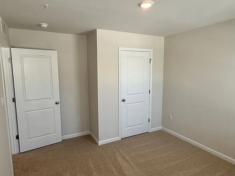 152 Hannock St — Photo 14