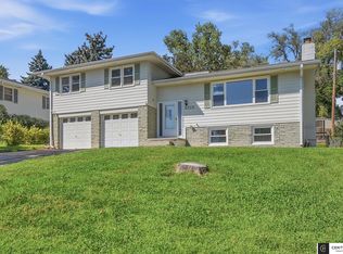 2110 Randall Dr, Bellevue, NE 68005