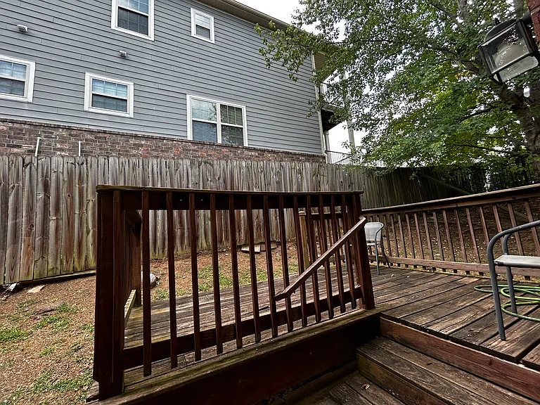 1899 W Stone St #3 — Photo 16