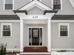 669 Boylston St #669, Newton Center, MA 02459