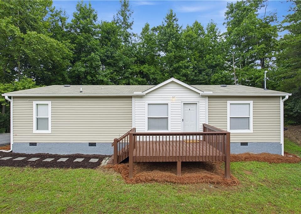 1st image of 672 King Richard Ct