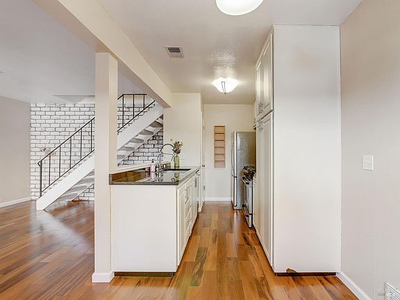 5th image of 33 Klamath Way