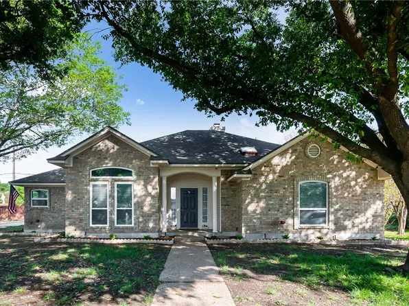 1004 Regina Dr, Hewitt, TX 76643