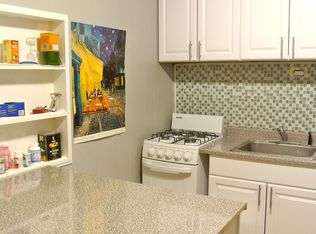 22 Strathallan Park APT 1, Rochester, NY 14607