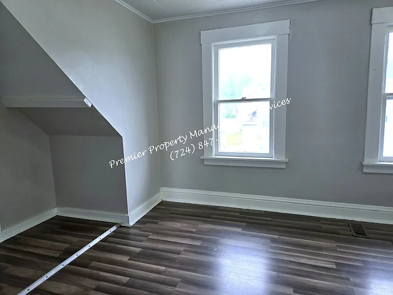201 Mills Way — Photo 14