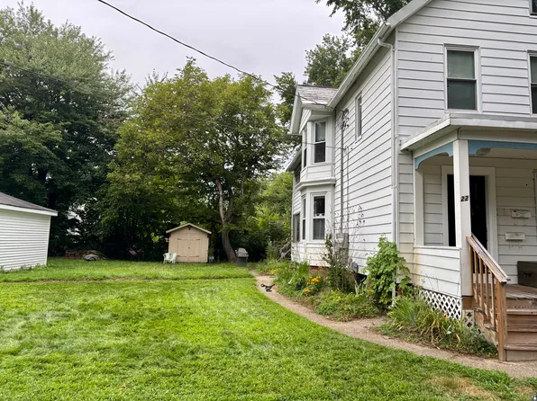 22 Gaston St Unit 2, Easthampton, MA 01027