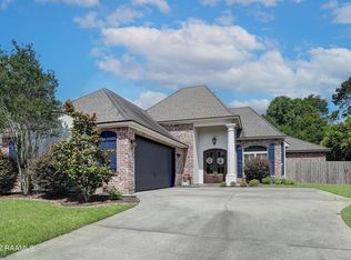 312 La Villa Cir, Youngsville, LA 70592