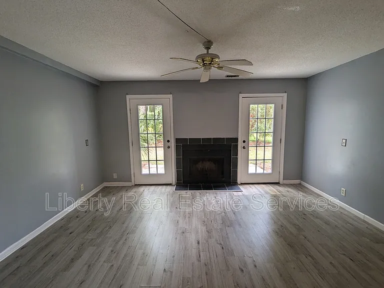 727 S Main St #86 — Photo 3