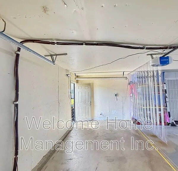 1037 Mohr Ln #D — Photo 12