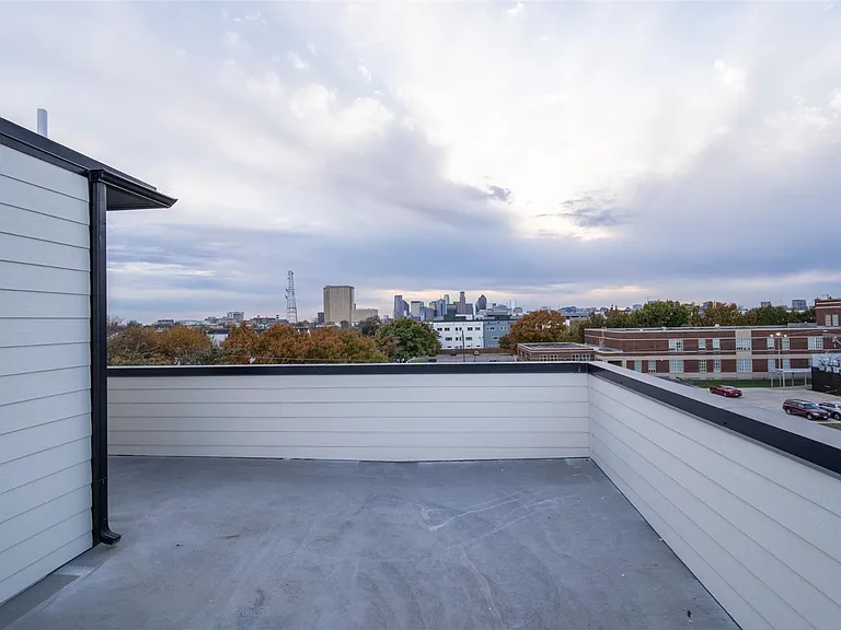 1614 N Fitzhugh Ave #301 — Photo 29