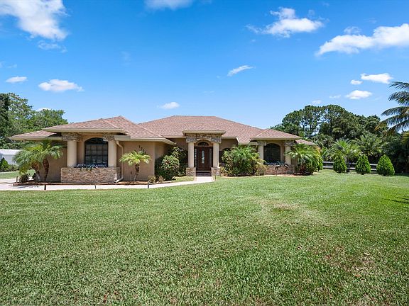 4th image of 17315 Orange Boulevard