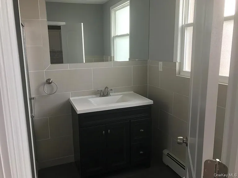 236 W Montauk Hwy #2E — Photo 7