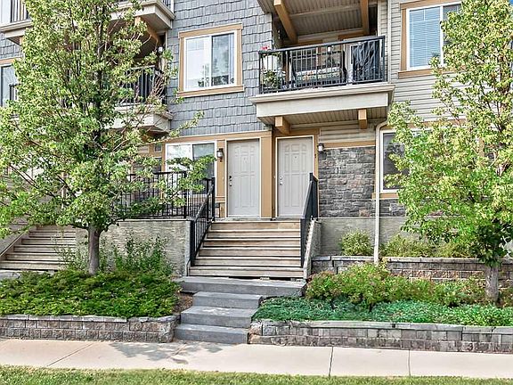 2nd image of 21 E McKenzie Towne Gate SE #2