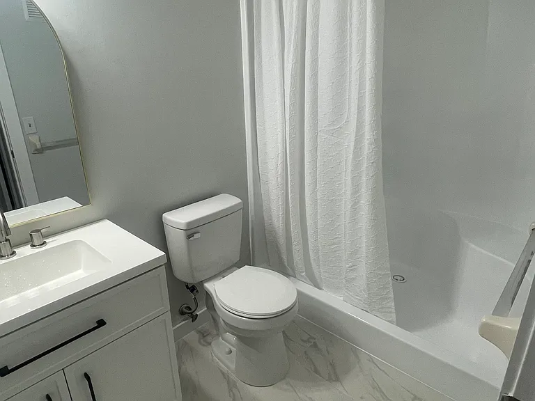 6535 SE Federal Hwy #201 — Photo 16