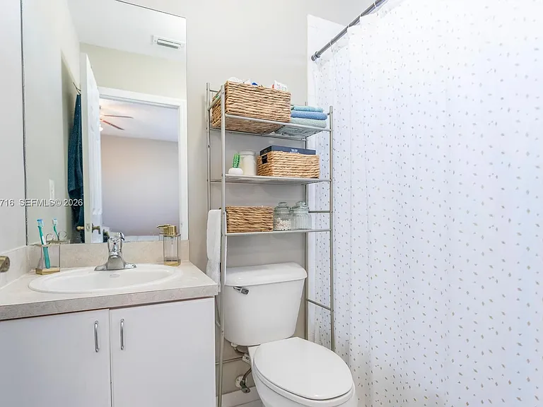 2203 SE 23rd Ter #2203 — Photo 13