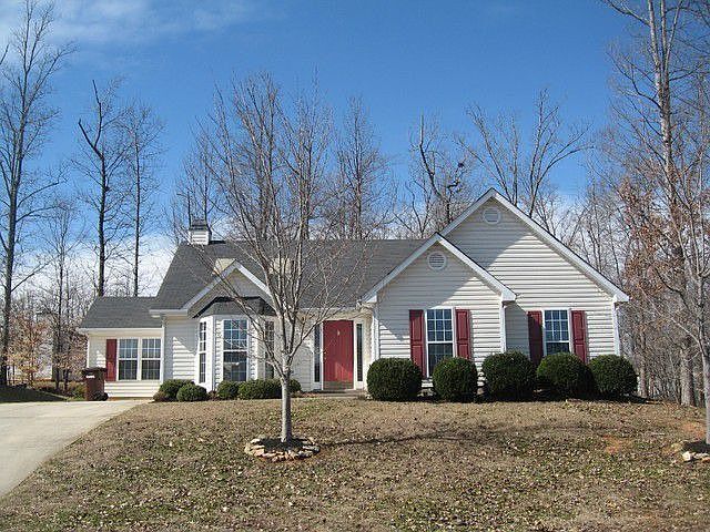 1st image of 2402 Glen Laurel Dr